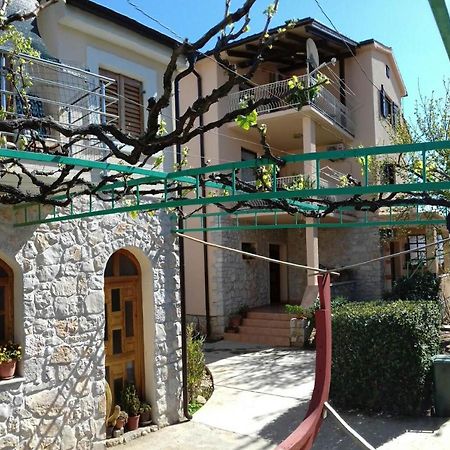 בטינה Apartment Sare מראה חיצוני תמונה